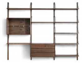 Mid modern scandinavian shelving system, model Royal System by Poul Cadovius, new edition. Comb 4