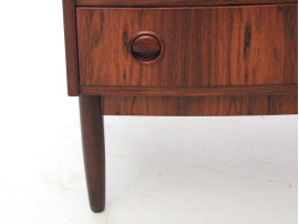 Mid-Century modern Scandinavian chest of drawers in Rio rosewood. 6 drawers