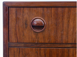 Mid-Century modern Scandinavian chest of drawers in Rio rosewood. 6 drawers