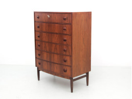 Mid-Century modern Scandinavian chest of drawers in Rio rosewood. 6 drawers