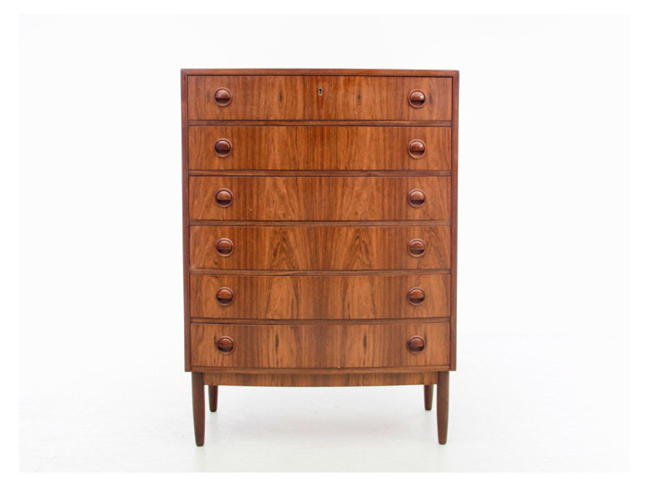 Mid-Century modern Scandinavian chest of drawers in Rio rosewood. 6 drawers