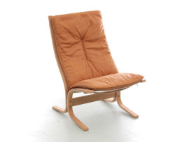 Mid modern century Siesta Fiora loungechair, hight back by Ingmar Relling. New edition