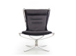 Fauteuil scandinave  Falcon phoenix, dossier haut de Sigurd Resell. Nouvelle édition.