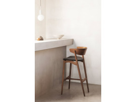 Tabouret scandinave No 7 (dossier en bois ) édition neuve