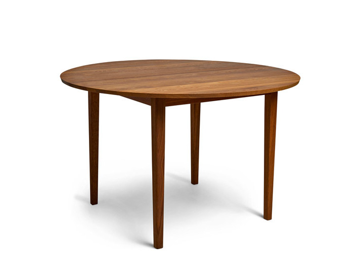 Scandinavian dining table No 3 solid tabletop (noyer)