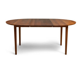 Scandinavian dining table No 3 extensions available (noyer)