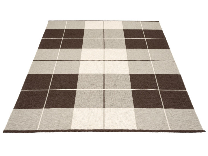 Tapis scandinave en plastique Pappelina modèle Ed Large