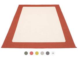 Tapis scandinave en plastique Pappelina modèle Ilda Large