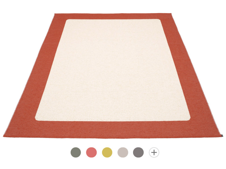 Tapis scandinave en plastique Pappelina modèle Ilda Large