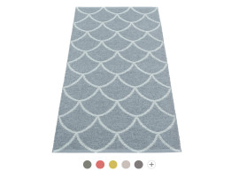 Tapis scandinave en plastique Pappelina modèle Kotte