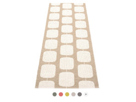 Tapis scandinave en plastique Pappelina modèle Sten