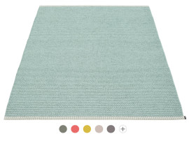 Tapis scandinave en plastique Pappelina modèle Mono