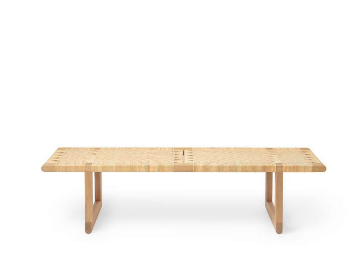 Banc scandinave modèle BM0488L. Edition neuve