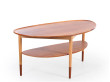 Table basse scandinave ou table d'appoint demi lune en noyer