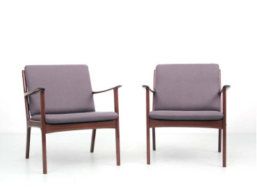 Mid-Century Modern Danish pair of  lounge chairs in mahogany model PJ 112 by Ole Wanscher