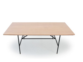 Made-to-measure dining table model Cosmopol