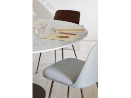 Chaise scandinave modèle Rely HW7