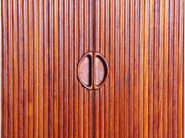 Petit buffet scandinave en teck massif à portes rideau Modèle 301 peter hvidt Søborg