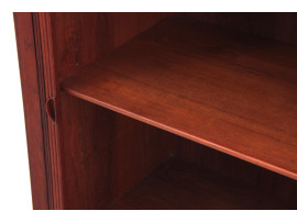 Petit buffet scandinave en teck massif à portes rideau Modèle 301 peter hvidt Søborg