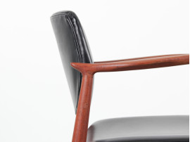 Paire de fauteuils scandinaves en palissandre de Rio modèle 66 Erik Buck