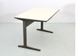Petit bureau Action office de George Nelson pour Mobilier international