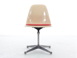Suite de 4 chaises Space Age pivotantes. Revêtement d’origine. Charles Eames - Herman Miller