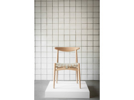 Chaise scandinave PP 101, édition neuve. W2 hans Wegner