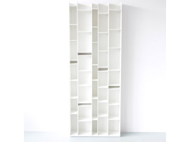 Bibliothèque Ramdom  blanche par Neuland Industriedesign
