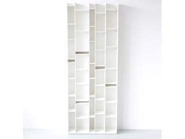 Bibliothèque Ramdom  blanche par Neuland Industriedesign