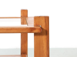 Table basse ou table d'appoint en pin. Design  français 1970's