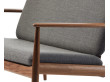 Canapé scandinave GJ 118, 2,5 places, Noyer, édition neuve Canapé scandinave GJ 118, 2,5 places, Noyer, édition neuve