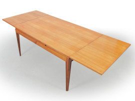 Table de repas extensible en acajou blond 6/8 pers.
