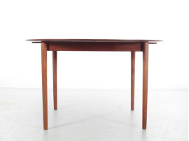 Table de repas scandinave en teck massif modèle 311
