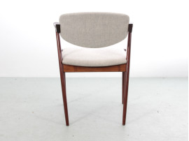 Suite de 10 chaises scandinaves en palissandre de Rio modele 42