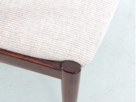 Suite de 10 chaises scandinaves en palissandre de Rio modele 42