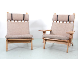 Paire de Chauffeuses scandinaves GE 375, avec 1paire d'accoudoirs