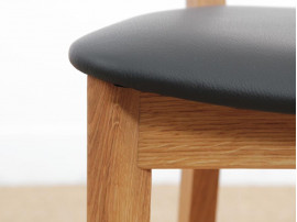 Chaise scandinave modèle Peter, nouvelle édition.