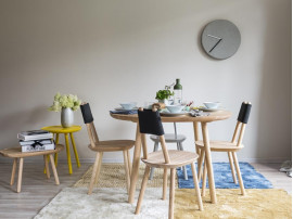 Chaise scandinave modèle Naïve bois naturel