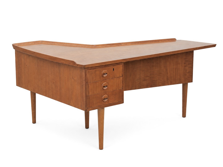Bureau scandinave boomerang en teck