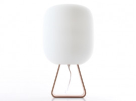 Lampe de table scandinave en opale et multipli de chêne modèle Toad 1UP