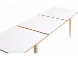 Table de repas scandinave à rallonge modèle T3 Plateau stratifié. 6/12 pers