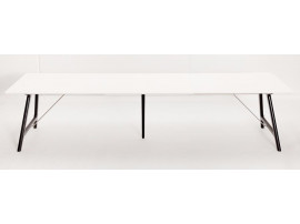 Table de repas  scandinave à rallonge modèle T7. 220 cm à 420 cm. 8/16 pers