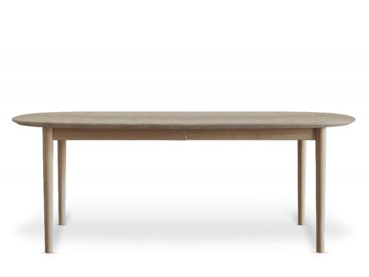 Scandinavian extendable dining table model Classic 215. 6/26 pers. Solid oak.