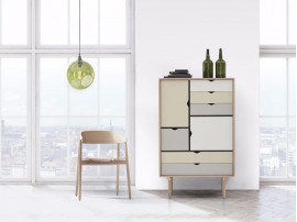 Buffet scandinave modèle S5 multicolore.