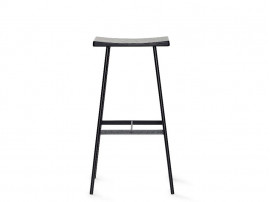 Tabouret de bar scandinave modèle HC2 noir. H65 cm ou H79 cm. 