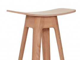 Tabouret de bar scandinave modèle HC1 chêne. H67 cm ou H80 cm. 