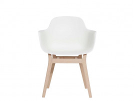 AC3 CHAIR