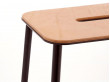 Adam Stool H50 cm. Assise rectangulaire en cuir naturel. Piètement laqué noir, gris ou blanc.