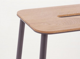 Adam stool. Oak. Grey structure. Rectangularseat. H65 cm or H76 cm