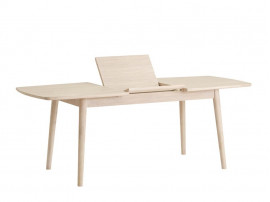 Extendable dining table model 121, 4/8 seats